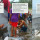Warga Cilacap Potong Bangkai Hiu Paus yang Terdampar di Pantai