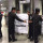 Pemuda Ini Bikin Ngakak Petugas Bandara Lantaran Bawa Boarding Pass Ukuran 1 Meter