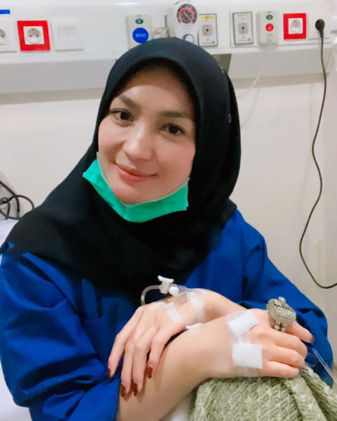 Imel Putri Cahyati menderita kanker liposarcoma  sejak tahun 2021 dan sampai saat ini masih menjalani perawatan ia berjuang untuk sembuh demi anak